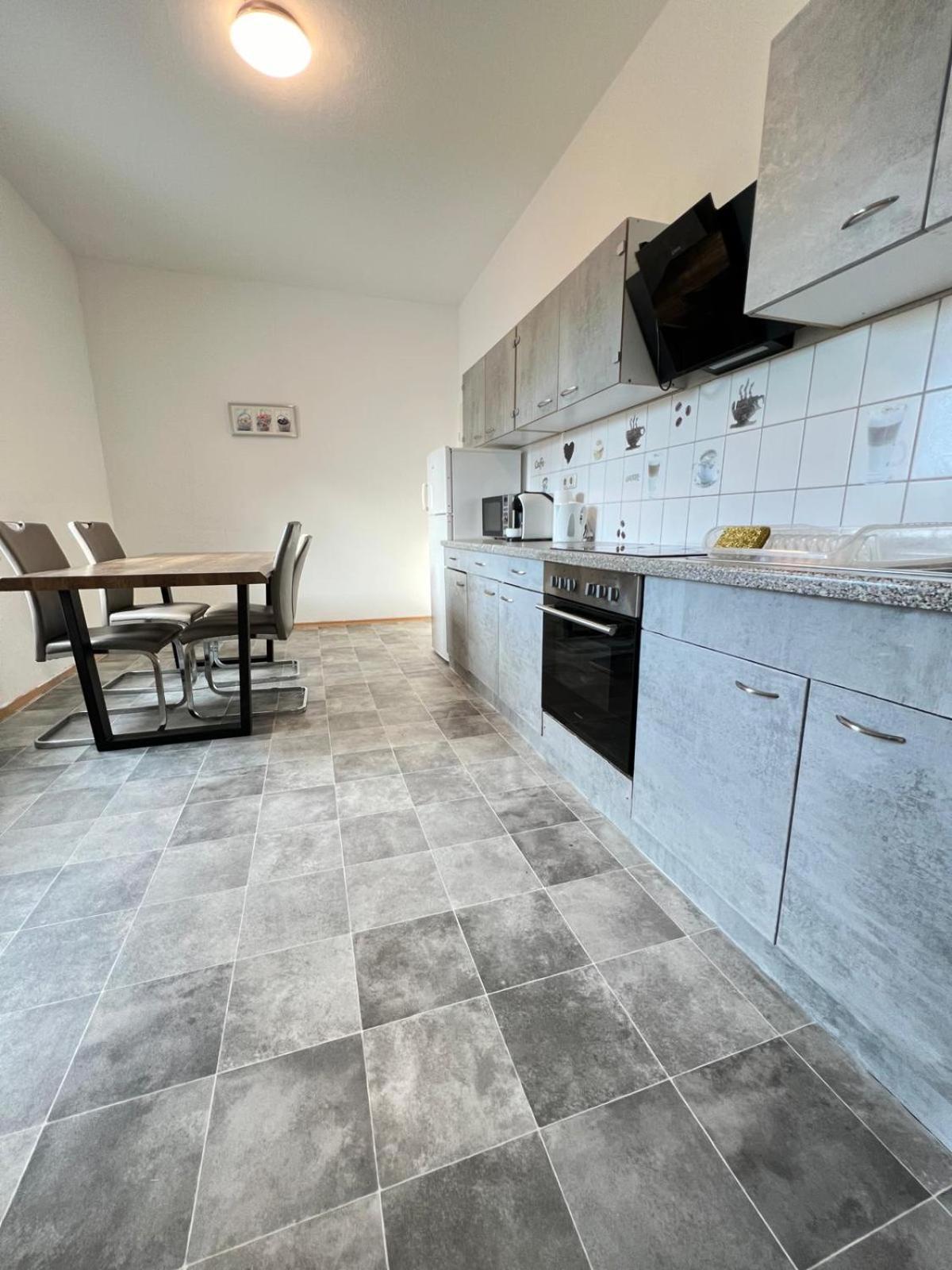 Apartments Im Herzen Von Neumuenster Innenstadt & Hbf Fusslaeufig, Mit Privatparkplatz Exteriér fotografie