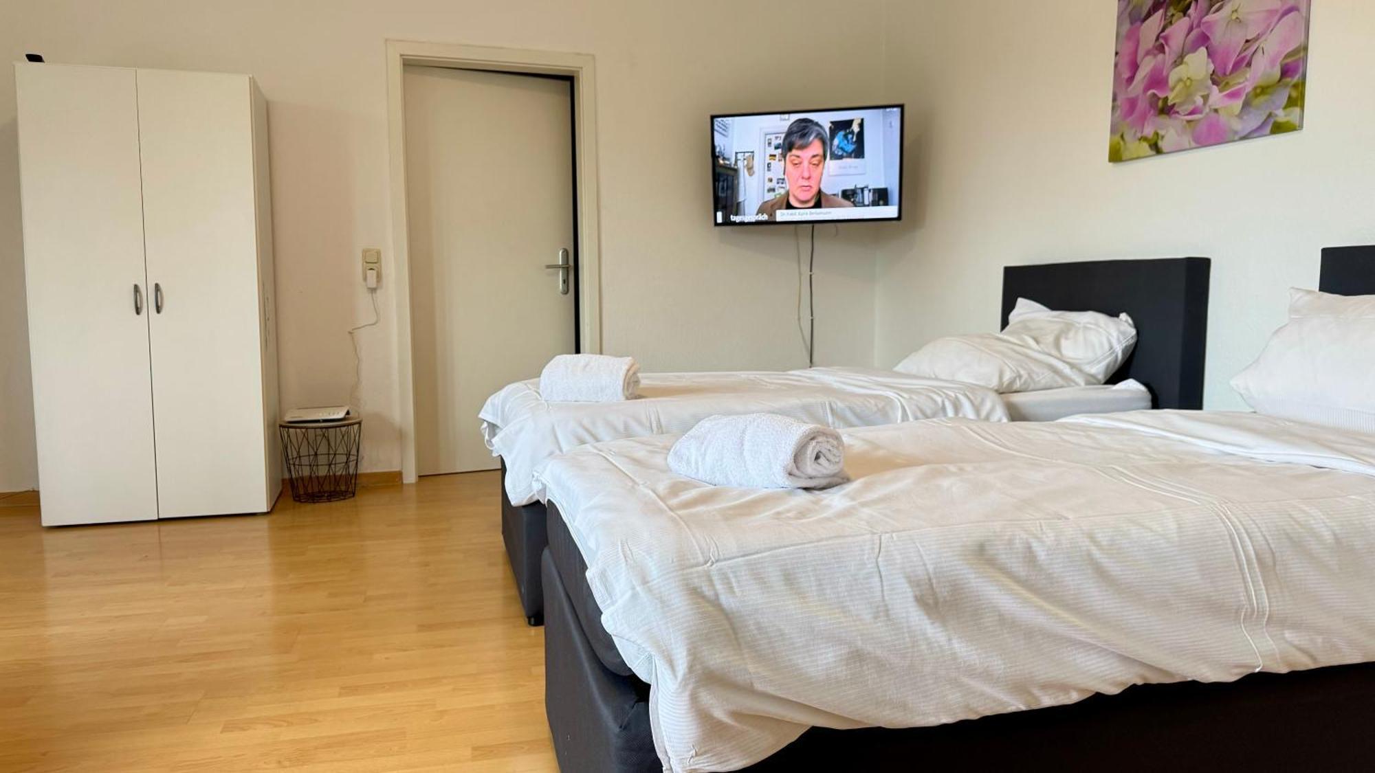 Apartments Im Herzen Von Neumuenster Innenstadt & Hbf Fusslaeufig, Mit Privatparkplatz Exteriér fotografie
